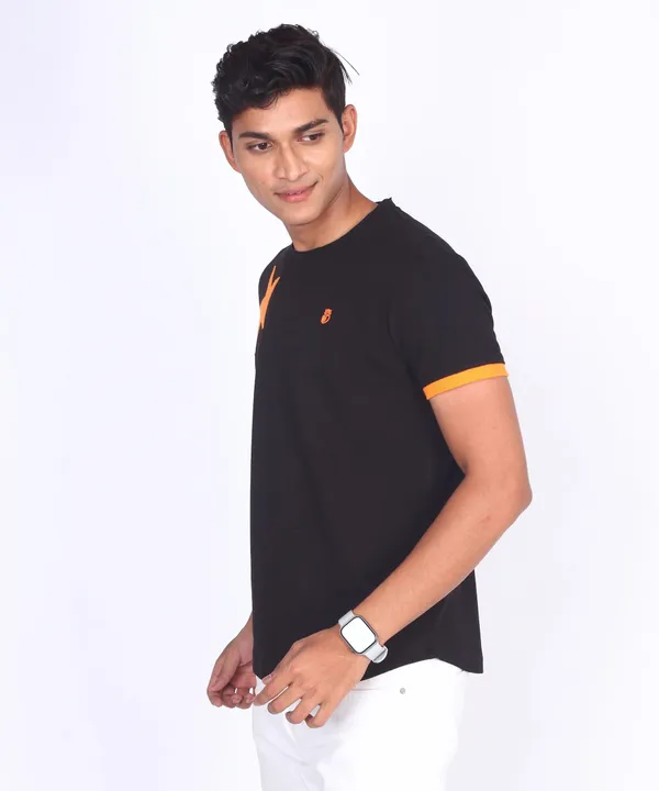 Black_Round_Neck_Regular_Fit_T-Shirt_For_Men