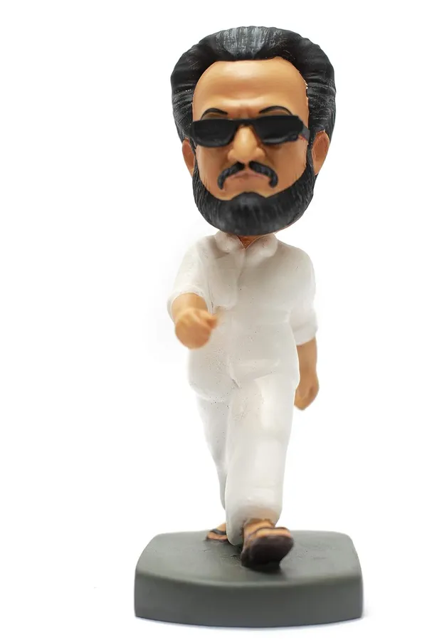 Rajnikanth_Dhoti_Thalaiva_Bobblehead_Handmade_Cartoon_Figurine