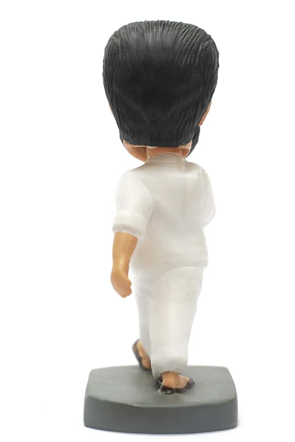 Rajnikanth_Dhoti_Thalaiva_Bobblehead_Handmade_Cartoon_Figurine