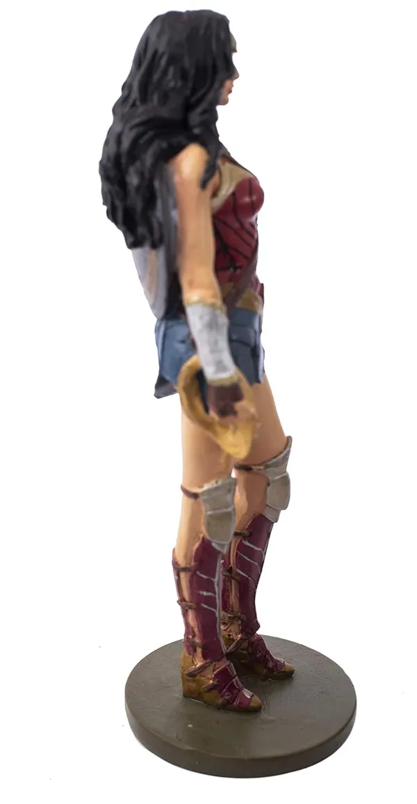 Wonder_Woman_Hand_Painted_Collectible_Resin_Cartoon_Figurine