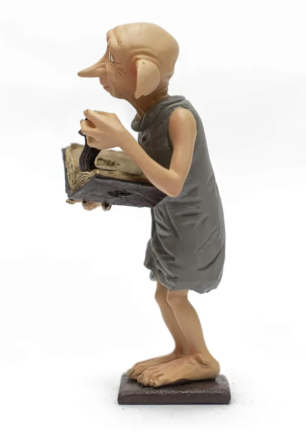 Dobby_The_House_Elf_And_Socks_Hand_Painted_Collectible_Resin_Cartoon_Figurine