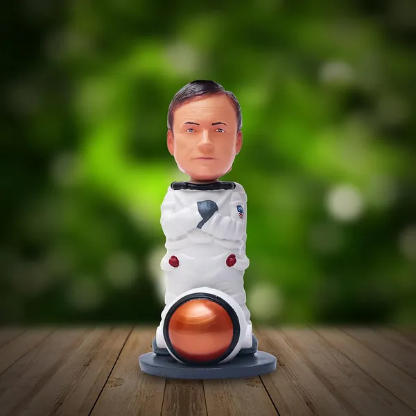 Astronaut_Neil_Armstrong_Bobblehead_Handmade_Polystone_Cartoon_Figurine