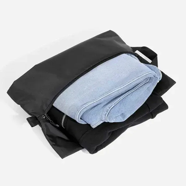 Black_Wax_Leather_Premium_&_Elegant_Garment_Zip_Bag_For_Unisex