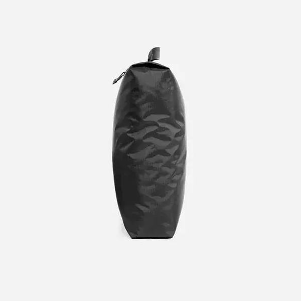 Black_Wax_Leather_Premium_&_Elegant_Garment_Zip_Bag_For_Unisex