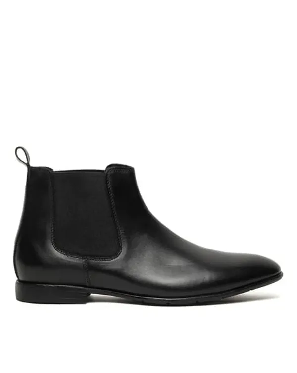 Black_Leather__Stretchable_Chealsea_Boot_For_Men_Premium_&_Elegant