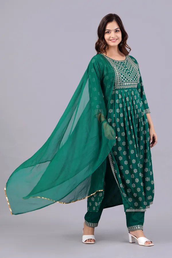 Green_Floral_Embroidered_Regular_Sequinned_Kurta_With_Palazzos_&_Dupatta_For_Women