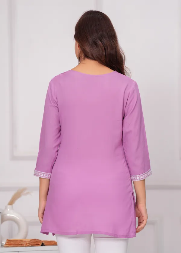 Light_Purple_Embroidered_Straight_Kurti_For_Women