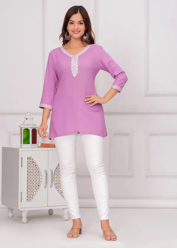 Light_Purple_Embroidered_Straight_Kurti_For_Women