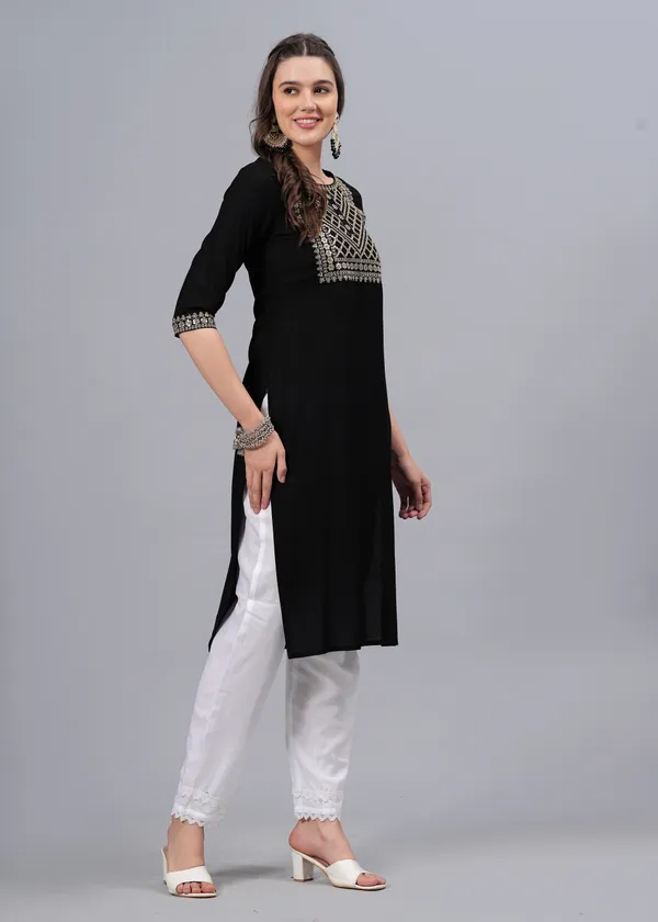 Black_Thread_Work_Kurta_For_Women