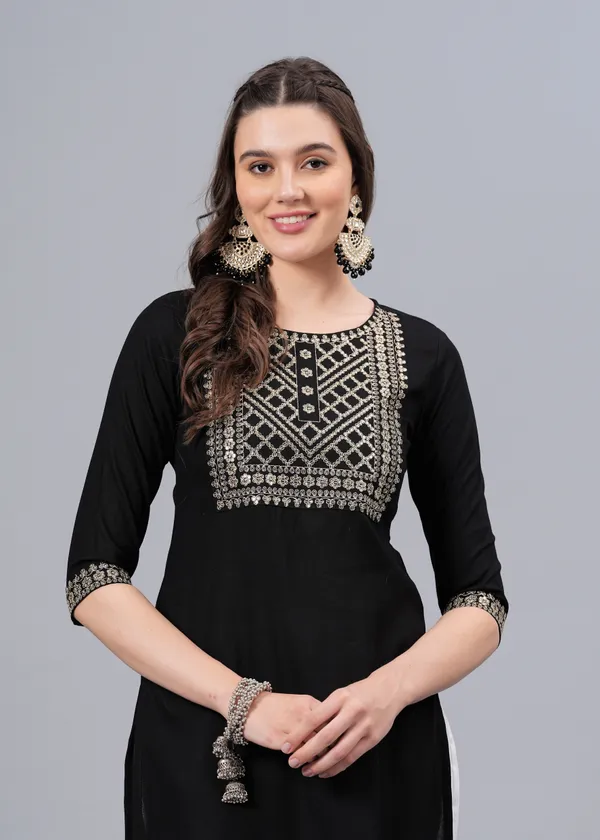 Black_Thread_Work_Kurta_For_Women