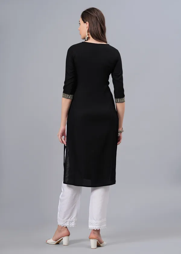 Black_Thread_Work_Kurta_For_Women