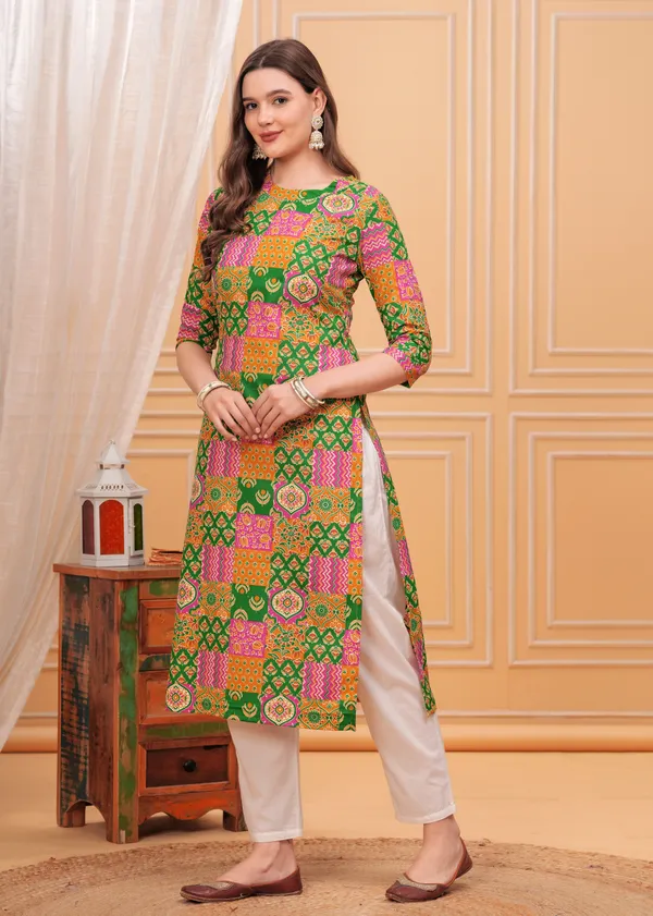 Green_Round_Neck_Geometric_Printed_Straight_Cotton_Kurta_For_Women