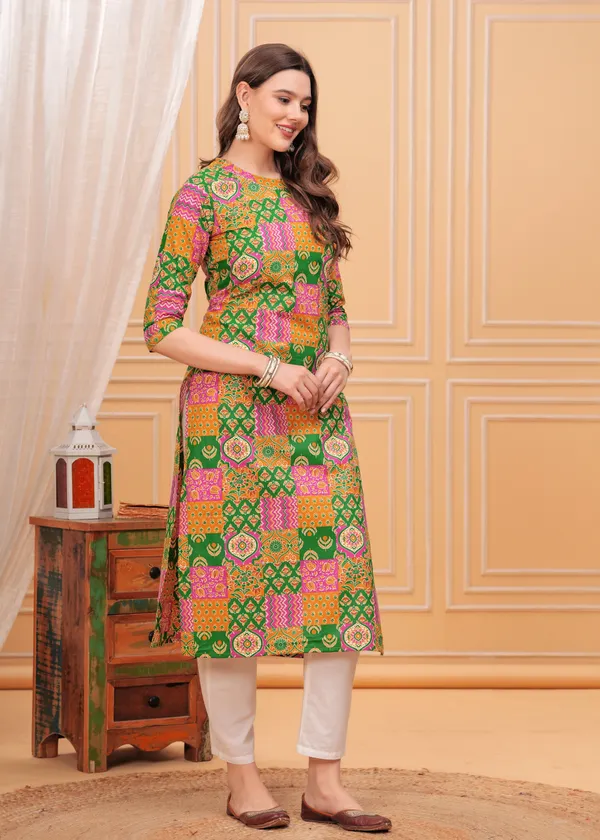 Green_Round_Neck_Geometric_Printed_Straight_Cotton_Kurta_For_Women