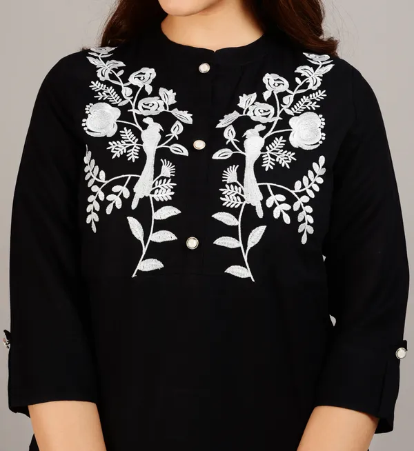 Black_Embroidered_Straight_Kurta_For_Women