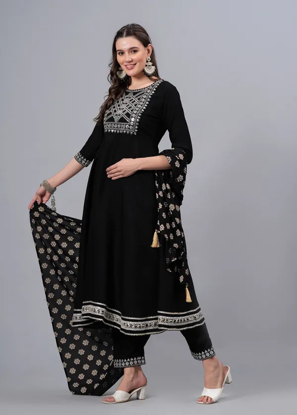Black_Floral_Embroidered_Regular_Sequinned_Anarkali_Kurta_With_Palazzos_&_Dupatta_For_Women