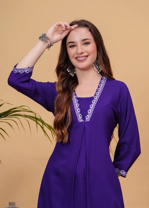 Purple_Embroidered_Regular_Thread_Work_Straight_Kurta_With_Palazzos_For_Women
