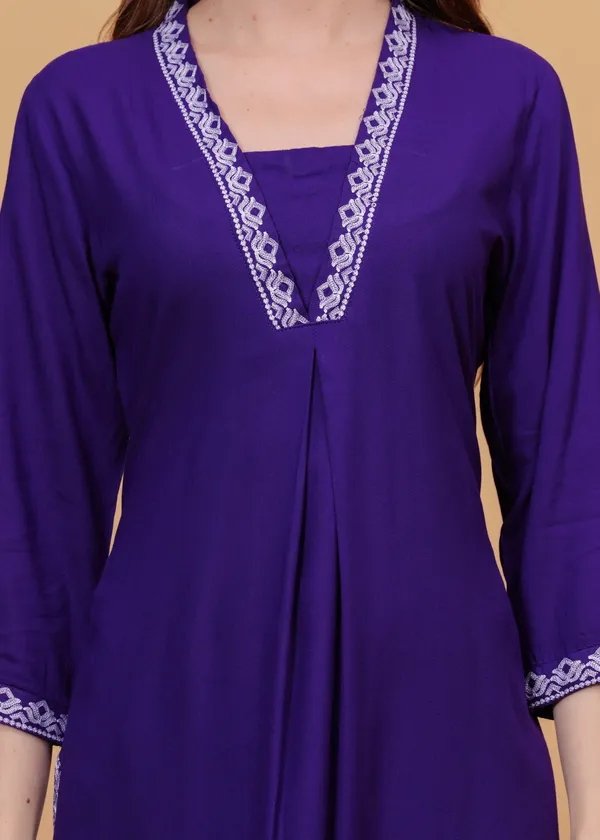 Purple_Embroidered_Regular_Thread_Work_Straight_Kurta_With_Palazzos_For_Women
