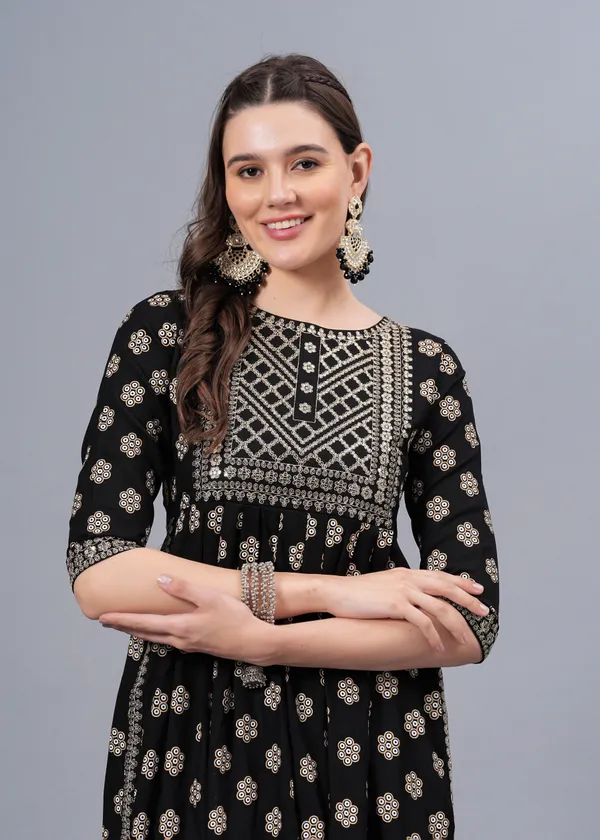 Black_Ethnic_Motifs_Printed_Mirror_Work_Floral_Kurta_For_Women