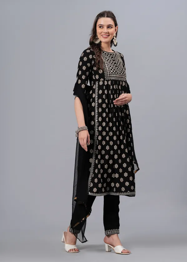 Black_Floral_Embroidered_Regular_Sequinned_Kurta_With_Palazzos_&_With_Dupatta_For_Women