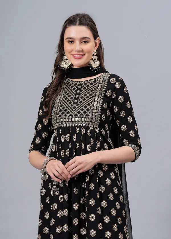 Black_Floral_Embroidered_Regular_Sequinned_Kurta_With_Palazzos_&_With_Dupatta_For_Women