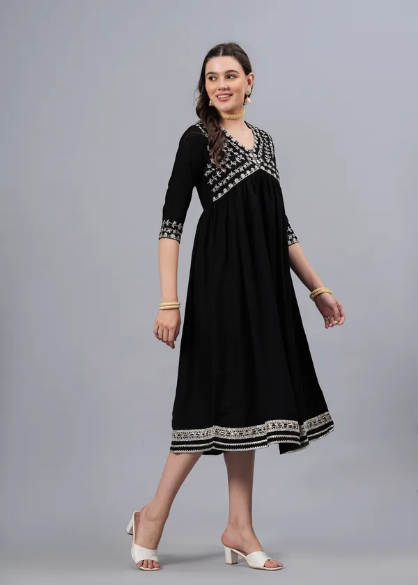Black_Embroidery_Ethnic_Dress_For_Women