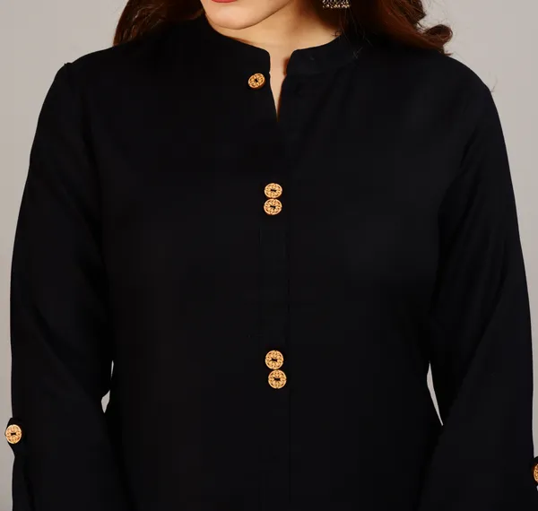 Black_Mandarin_Collar_Roll-Up_Sleeves_Straight_Kurta_For_Women