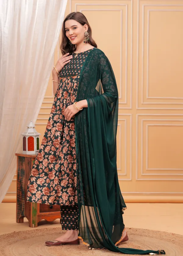 Green_Keyhole_Neck_Floral_Printed_Gotta_Patti_Pure_Cotton_Kurta_With_Trouser_&_Dupatta_For_Women