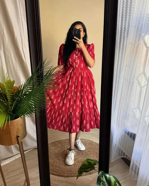 Red_Floral_Printed_Regular_Kurta_For_Women