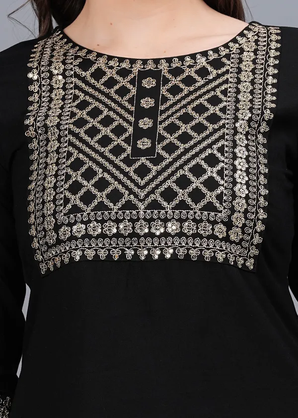 Black_Floral_Embroidered_Regular_Sequinned_Kurta_With_Palazzos_&_With_Dupatta_For_Women