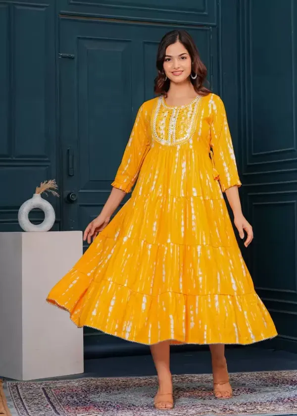 Yellow_Floral_Printed_Regular_Kurta_For_Women