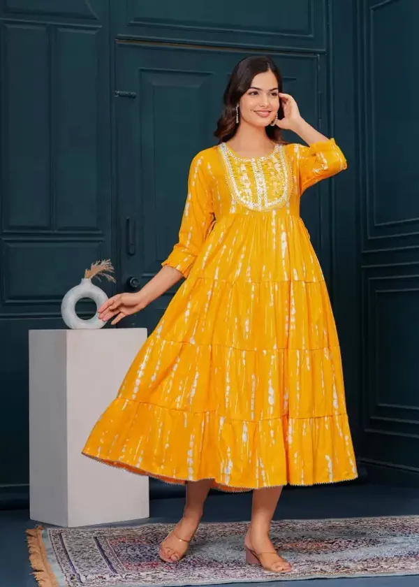 Yellow_Floral_Printed_Regular_Kurta_For_Women