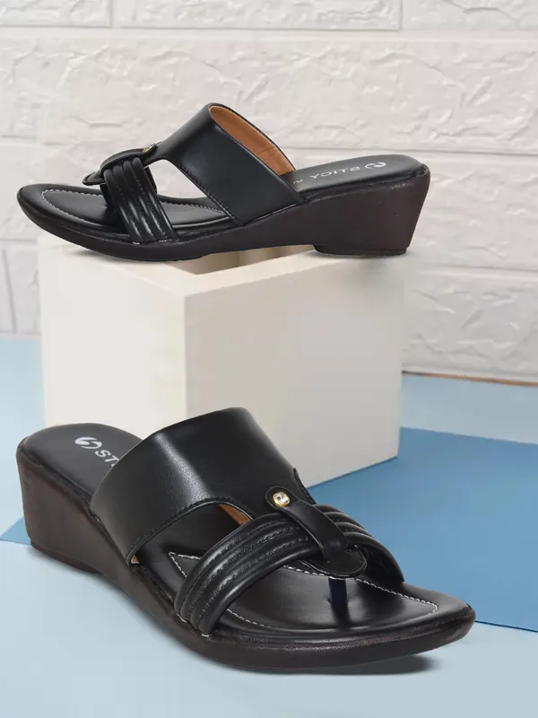 Black_Synthetic_Sandal_For_Women_|_Premium_Product_for_everyday_use
