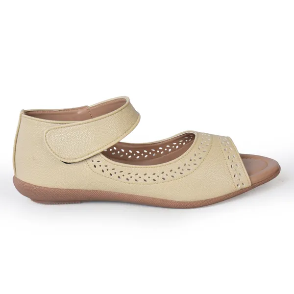 Ethnic_Fashion_with_Laser_Cuts_Flats_Sandal