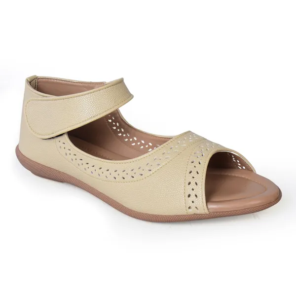 Ethnic_Fashion_with_Laser_Cuts_Flats_Sandal