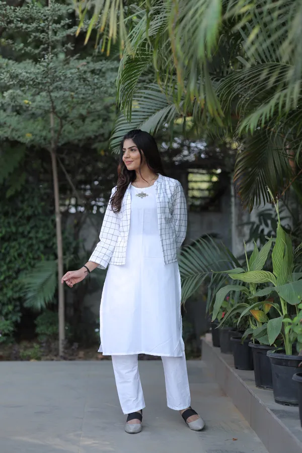 White_Cotton_Elegant_Kurta_Set_With_Jacket_Push_Premium_For_Women