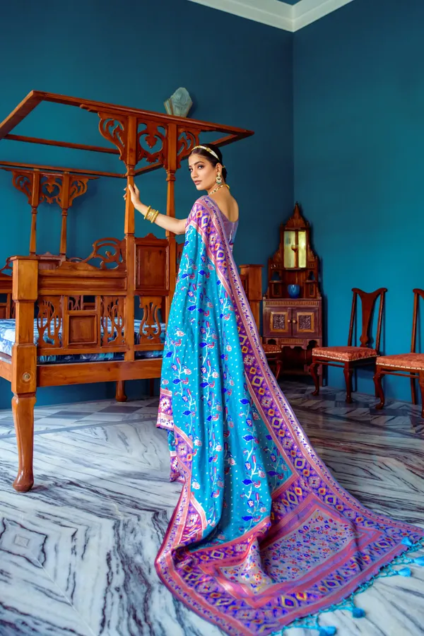 Teal_Paithani_Silk_Saree_With_Blouse_Piece_For_Women