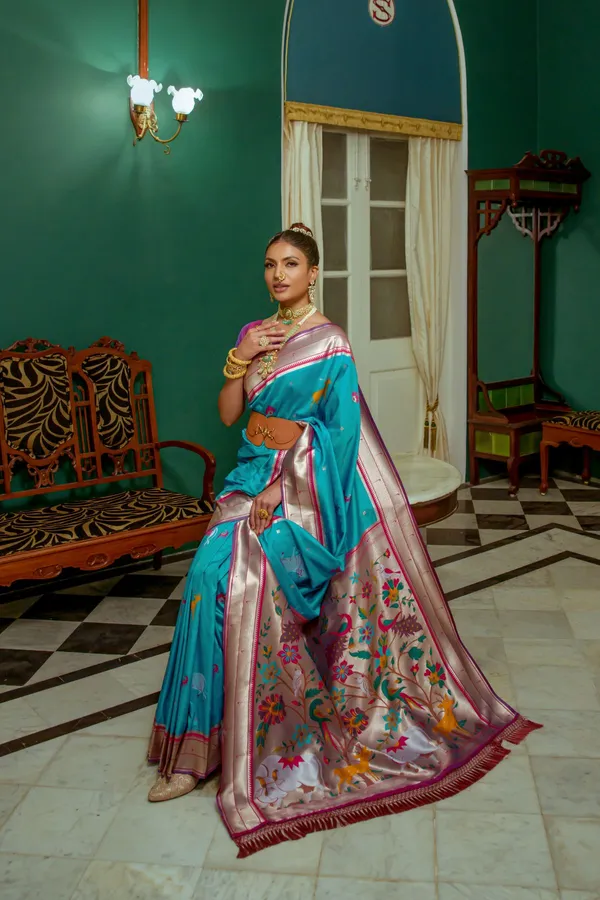 Teal_Paithani_Silk_Saree_With_Blouse_Piece_For_Women