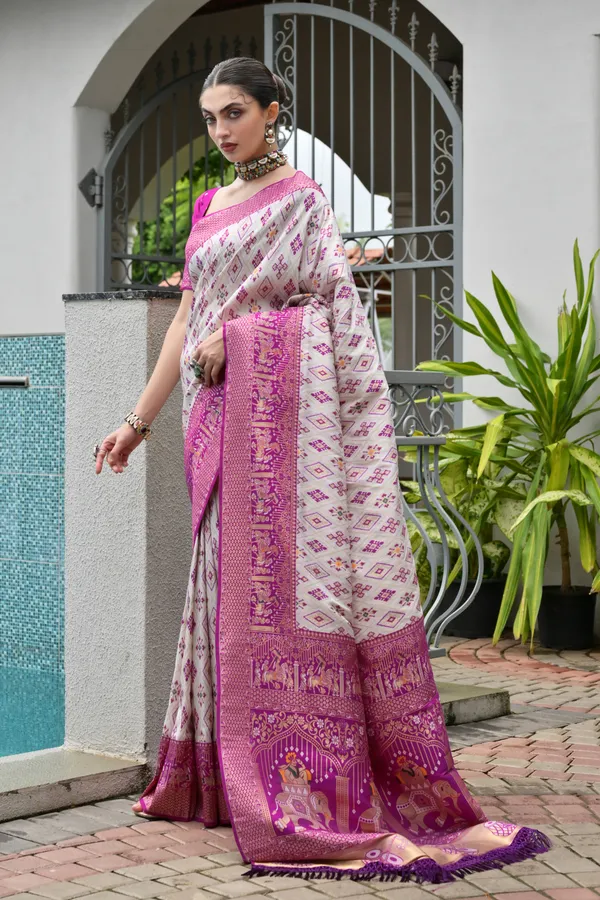 Meenakari_Thread_Woven_Banarasi_Silk_Patola_Saree_with_Blouse