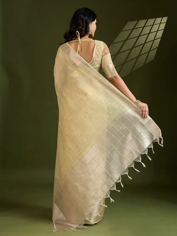 All_Over_Checks_Zari_Woven_Soft_Silk_Saree_With_Zari_Woven_Pallu