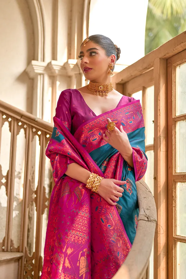 Blue_Banarasi_Silk_Saree_With_Blouse_Piece_For_Women