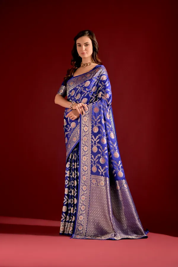 Blue_Banarasi_Silk_Saree_With_Blouse_Piece_For_Women