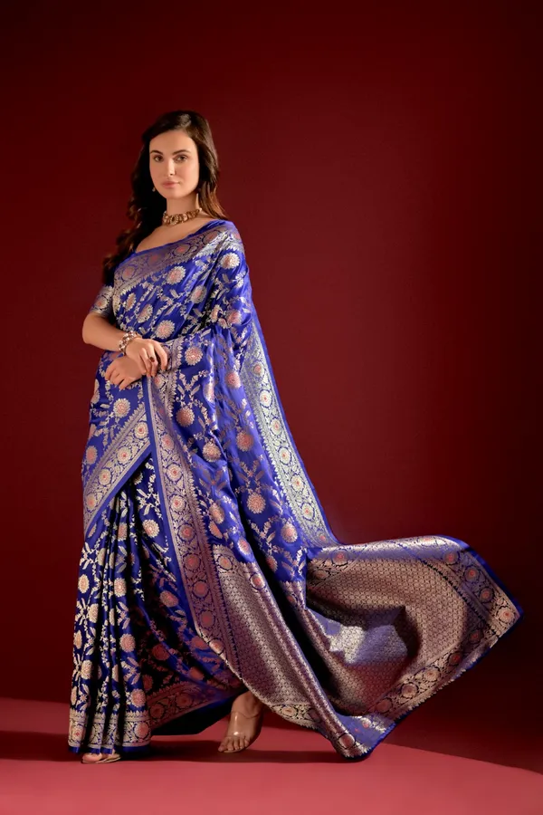 Blue_Banarasi_Silk_Saree_With_Blouse_Piece_For_Women