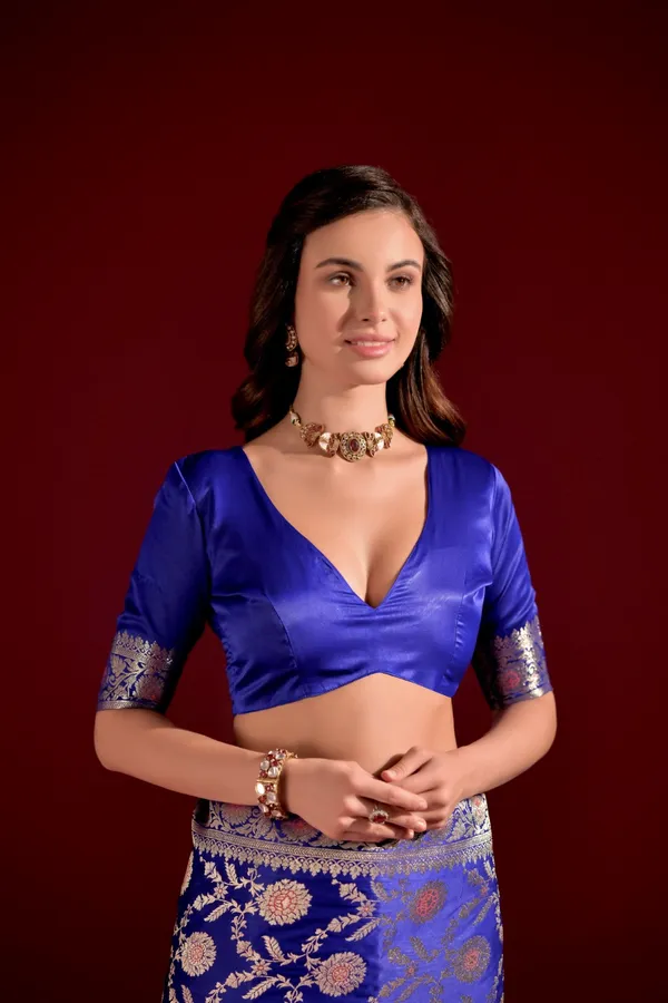 Blue_Banarasi_Silk_Saree_With_Blouse_Piece_For_Women