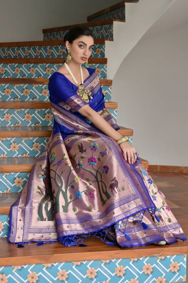 Meenakari_Weaves_with_Pure_Zari_woven_Big_Border_Paithani_Silk_Saree_with_Blouse