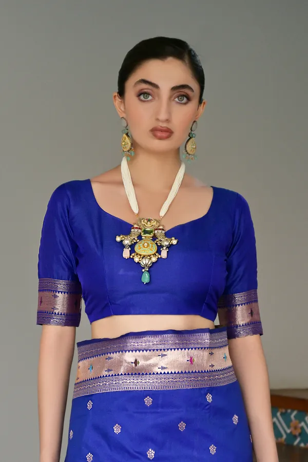 Meenakari_Weaves_with_Pure_Zari_woven_Big_Border_Paithani_Silk_Saree_with_Blouse