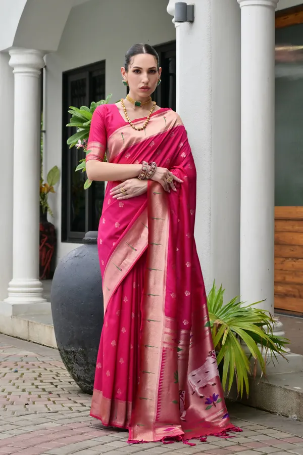 Meenakari_Weaves_Pichwai_Pallu_with_Pure_Zari_woven_Munia_Border_Paithani_Silk_Saree_with_Blouse