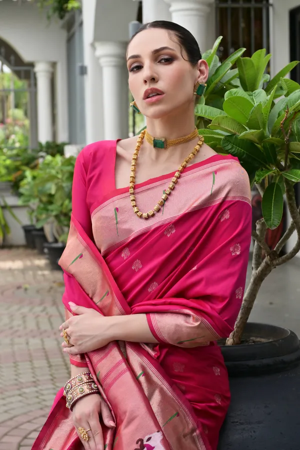 Meenakari_Weaves_Pichwai_Pallu_with_Pure_Zari_woven_Munia_Border_Paithani_Silk_Saree_with_Blouse