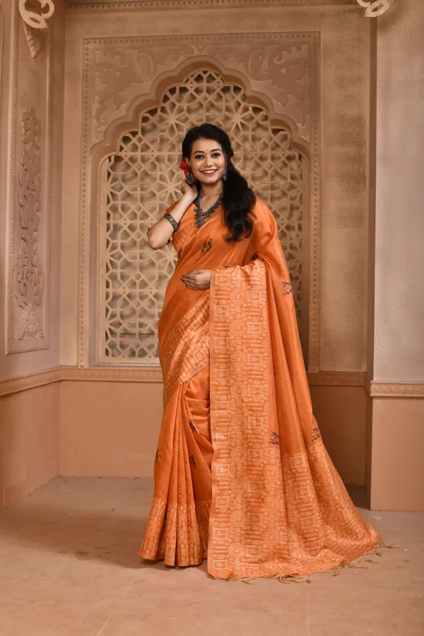 Orange_Handloom_Silk_Saree_With_Blouse_Piece_For_Women