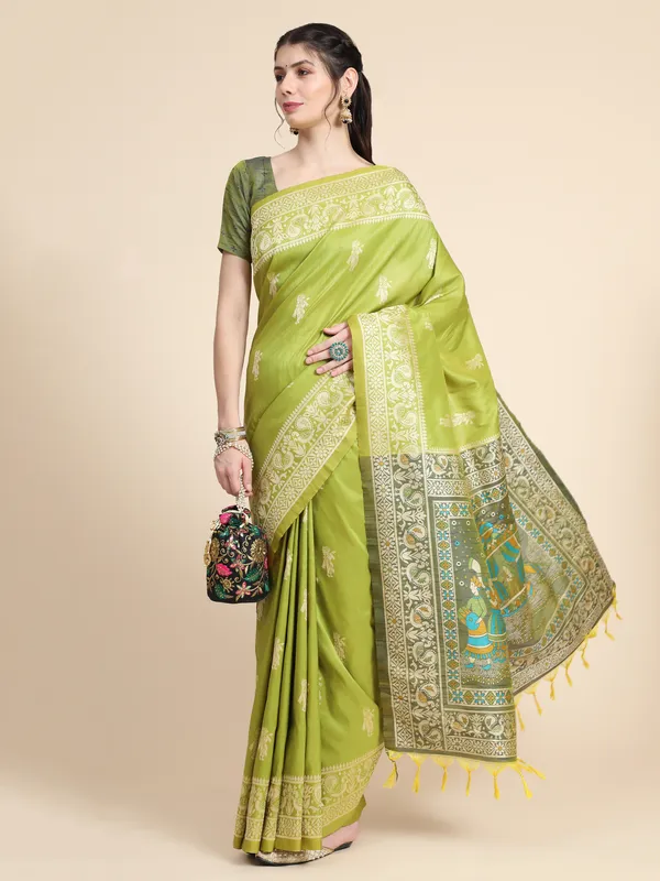 Mahendi_Handloom_Silk_Saree_With_Blouse_Piece_For_Women