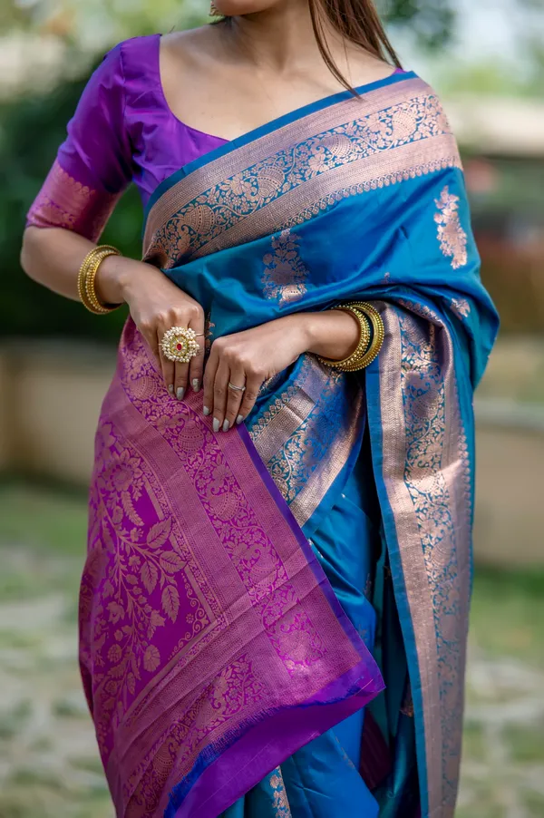 Blue_Banarasi_Silk_Saree_With_Blouse_Piece_For_Women